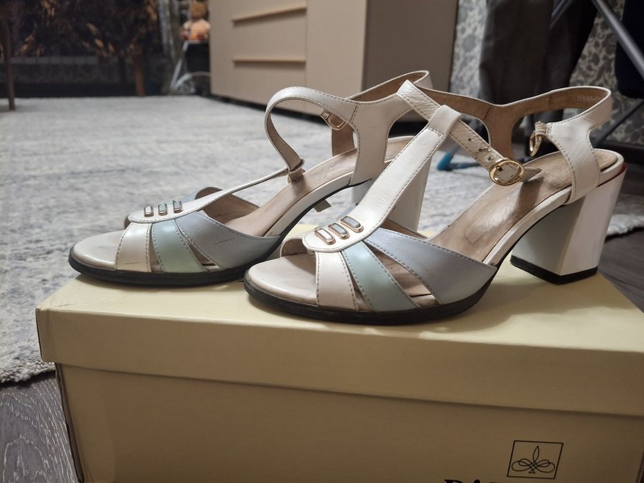 Обувь туфли босоножки 36р