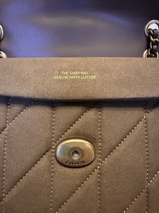 Чанта естествен велур и tommy hilfiger camera bag