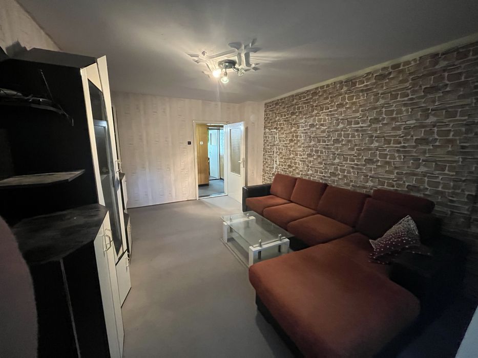 Дава се под наем Четиристаен апартамент в Варна, Цветен квартал - 100 кв.м за 510 € - Снимка #3