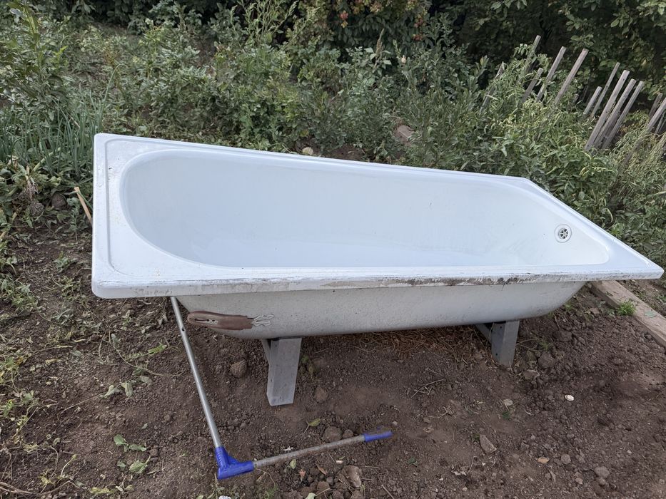 Продам ванну б/у