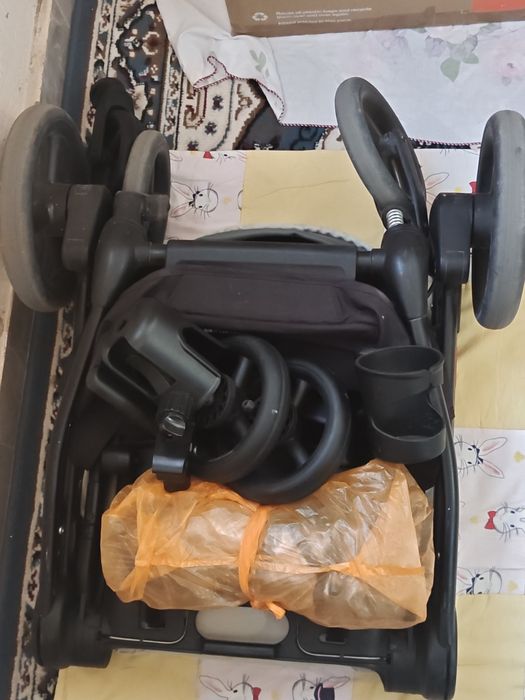 Продам коляска Anex IQ