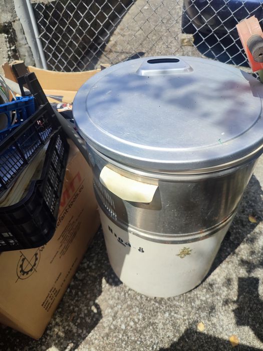 Хладилник AEG работещ