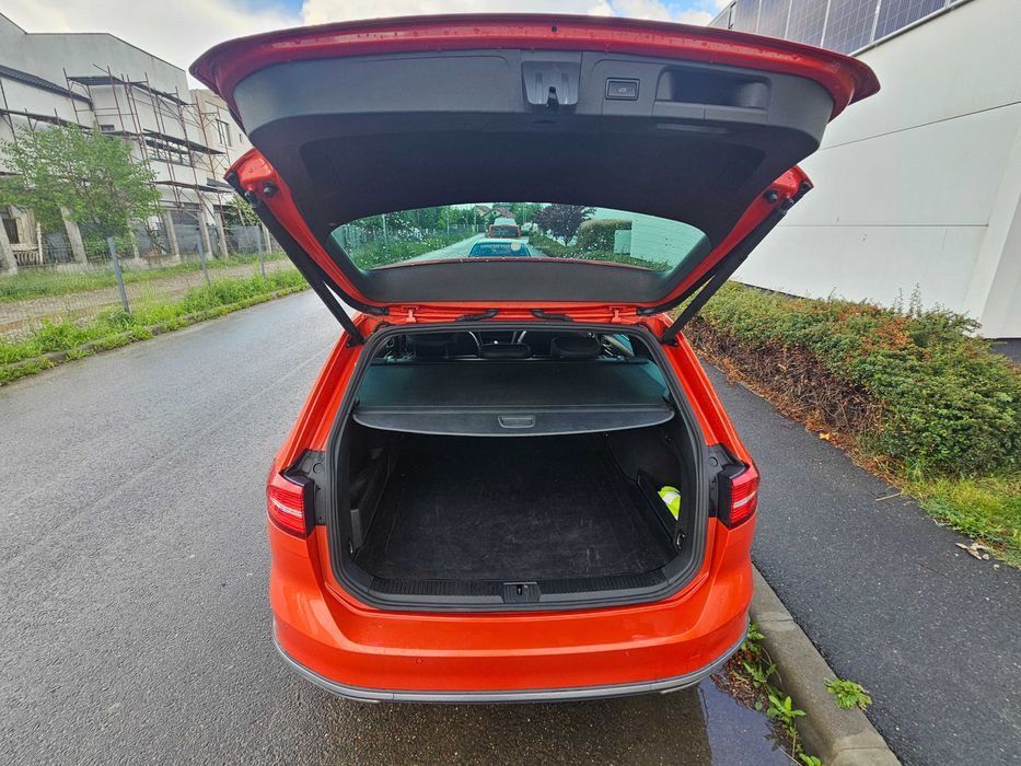 VW Passat Alltrack 2.0 BiTDI 240 CP 4Motion DSG | Matrix | Habanero Orange