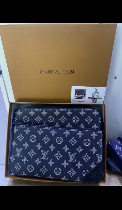 Барсетки Louis Vuitton