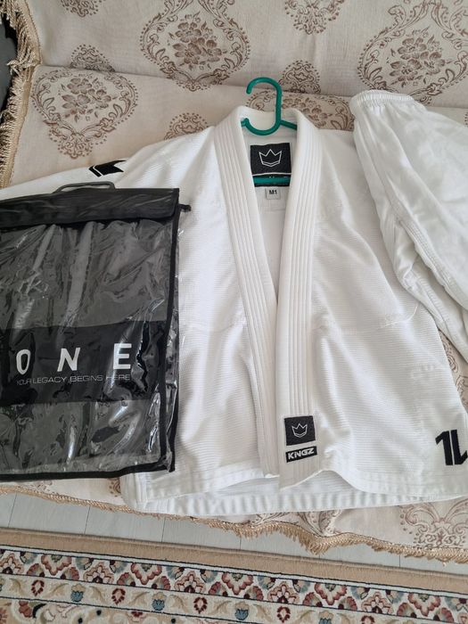 Продам кимоно , оригинал фирмы Kingz