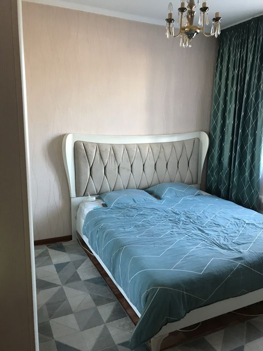 Продается спальный гарнитур