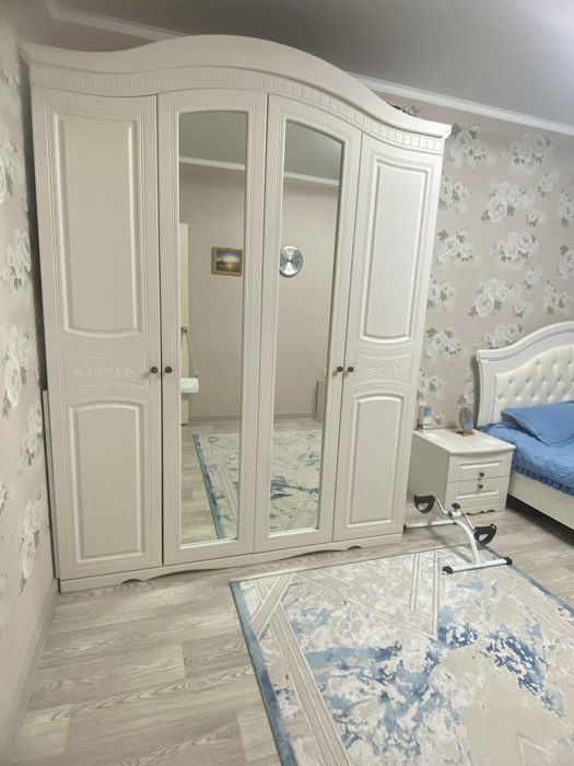 Спальный гарнитур