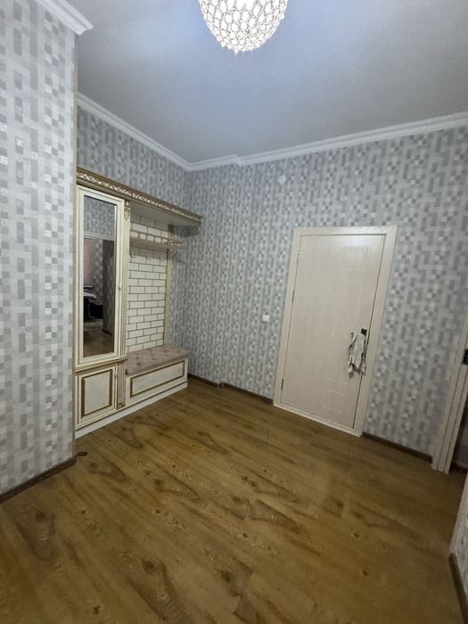 Ижарага 2 хоналик квартира берилади.Корасув 1 да жойлашган