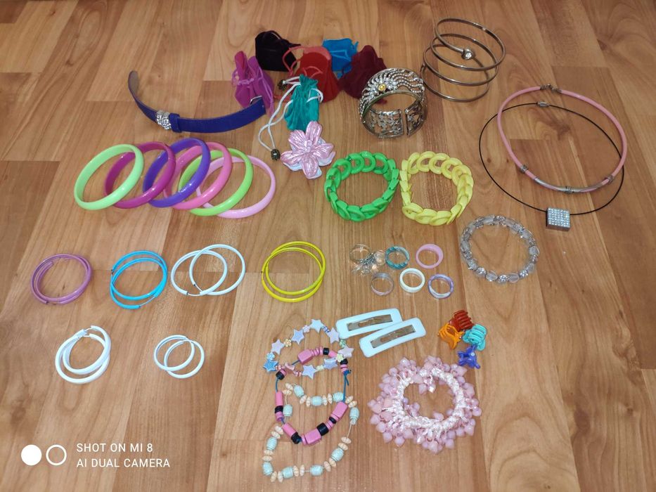 Гривни ,аксесоари