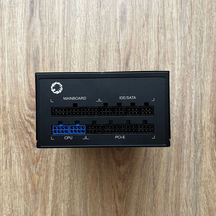 Блок питания GameMax RGB-850