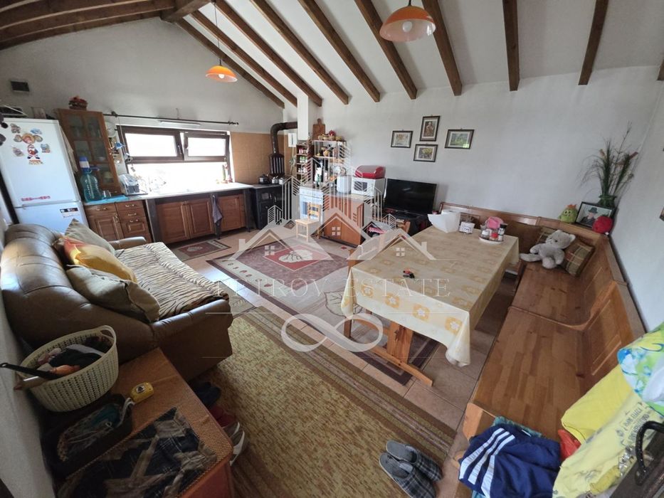 Къща в Пазарджик, област-гр.Велинград площ 165 цена 185999