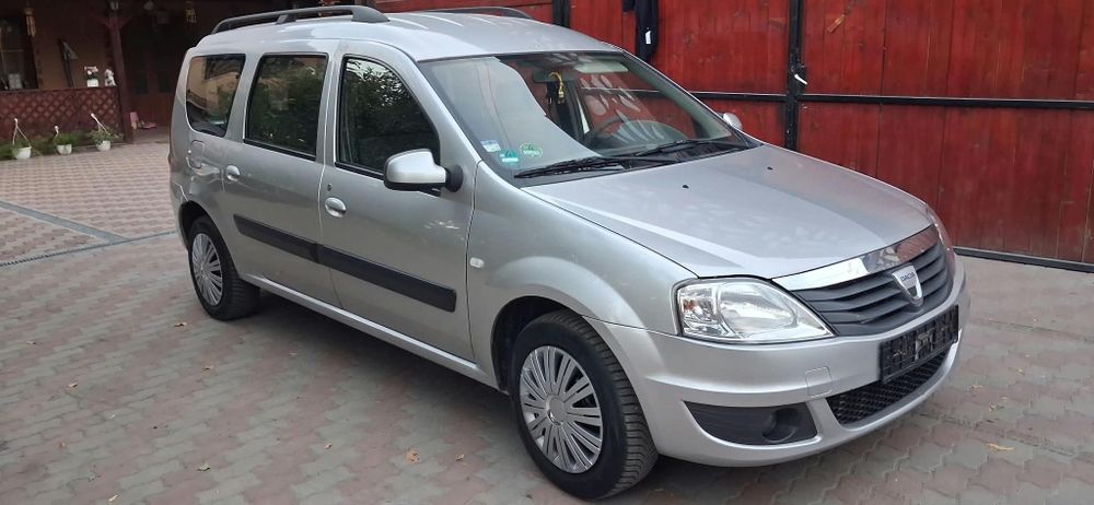 Dacia Logan Mcv 1.6  16 v 105 ps 7 locuri 2009 recent adusa germania