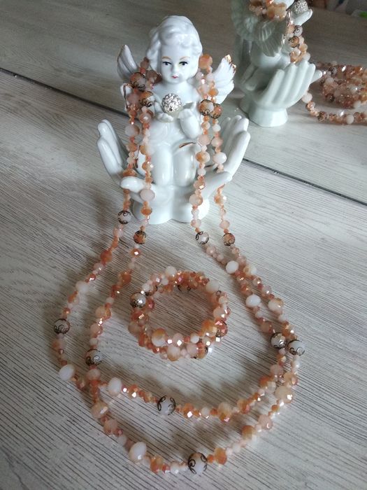 Бижутерия ручной работы.