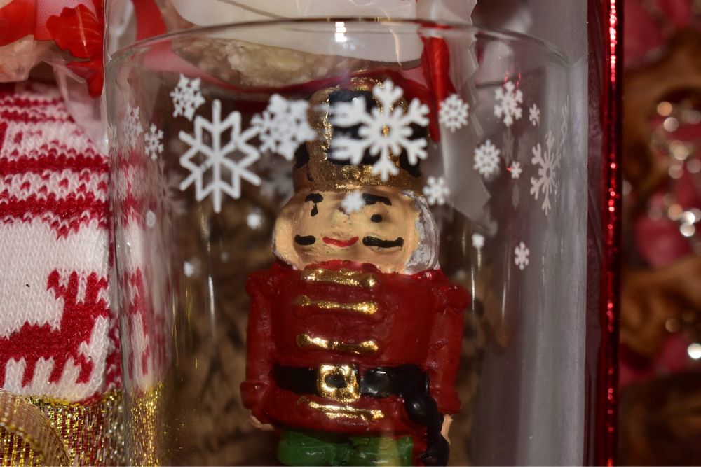 Коледна подаръчна кутия