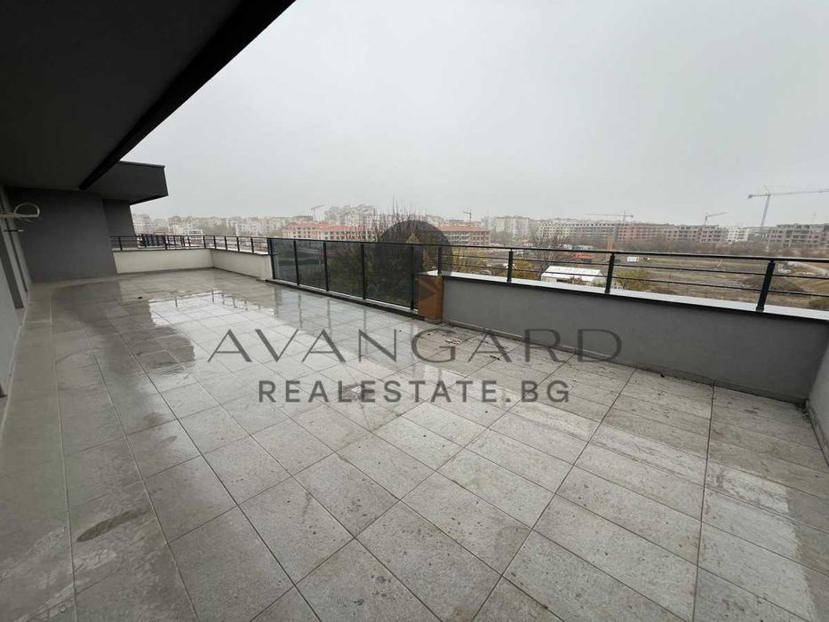 Продава се Тристаен апартамент в Пловдив, Остромила - 174 кв.м за 892 €/кв.м - Снимка #7