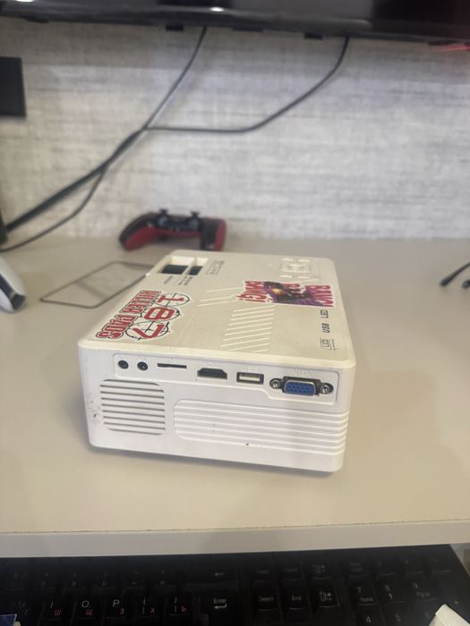 LED-проектор с наклейками