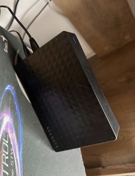 Hdd Seagate 4Tb cu alimentare separata