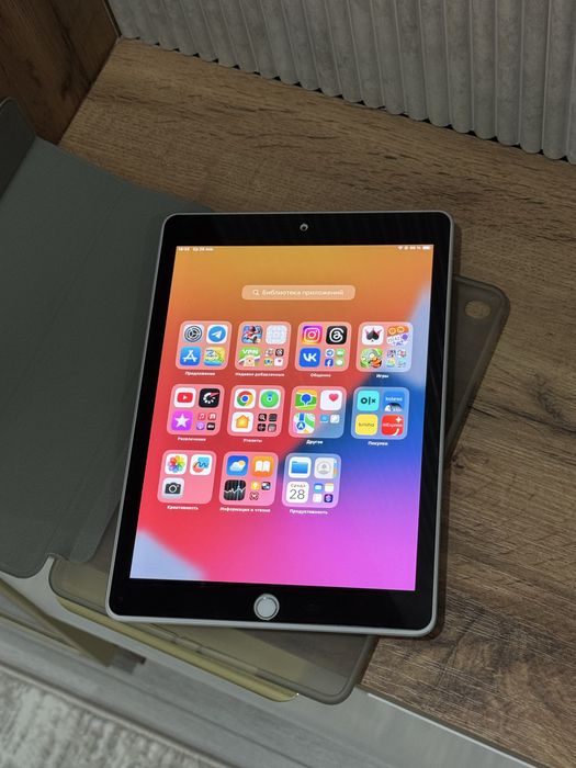 продается iPad 6 поколения 9.7