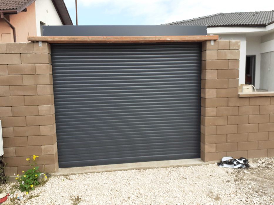 Reparatii rulouri exterioare ,reparatii termopane,plase insecte .