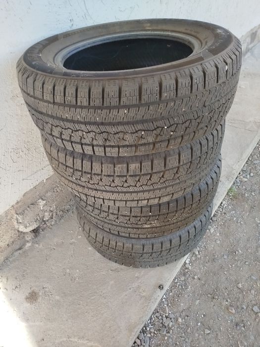 Зимние шины новый комплект
