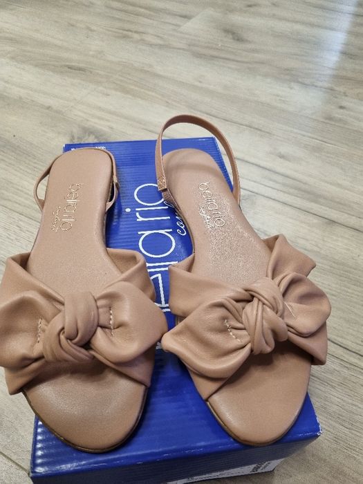 Sandale noi bej marimea 38 noi cu cutie