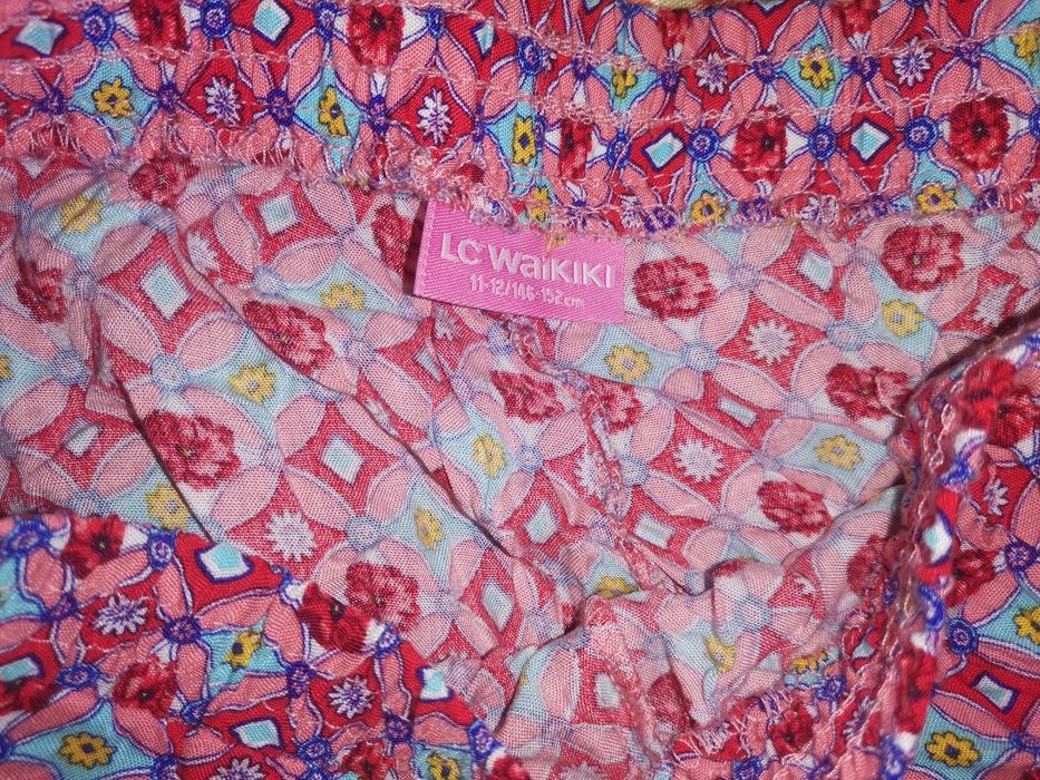 Рокли за принцеси, дънки, панталони.