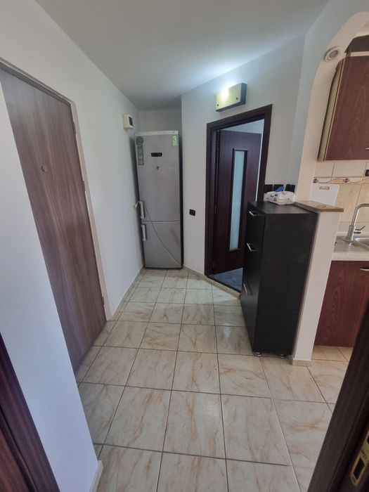 Inchiriez garsoniera Lenin Sud - 250 Euro