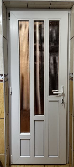 Usa pvc interior cu geam