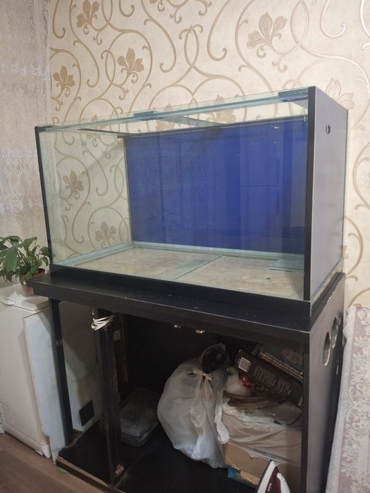 Продам аквариум 450 литров