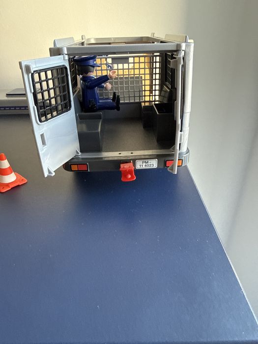 Lego - Playmobile - duba de politie