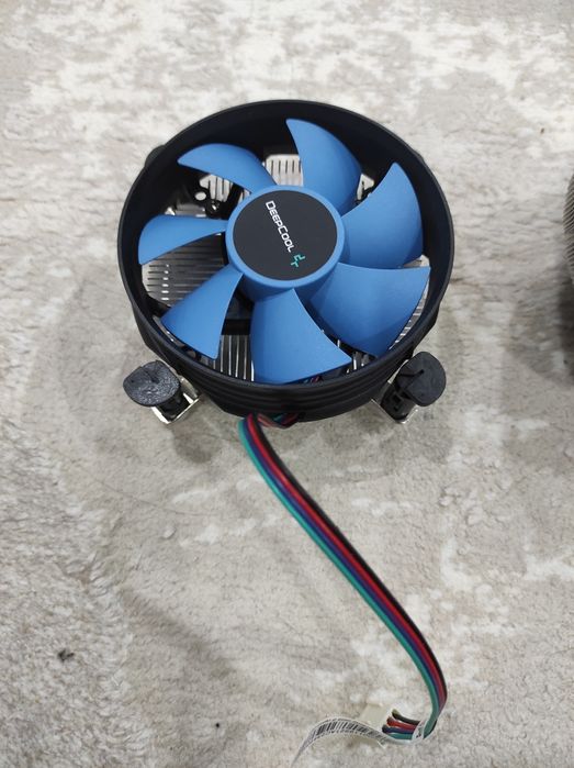 Продам 2 кулера (вентилятора) для ПК