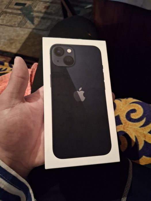 Айфон 13 128гб идеал