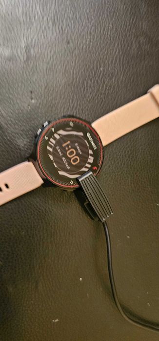 Ceas smartwatch Garmin Forerunner 235