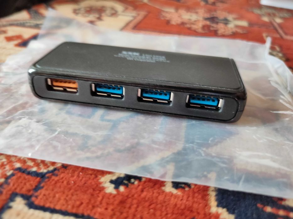 HubUSB3.0 4 porturi 1 port fastcharge SSK SHU801