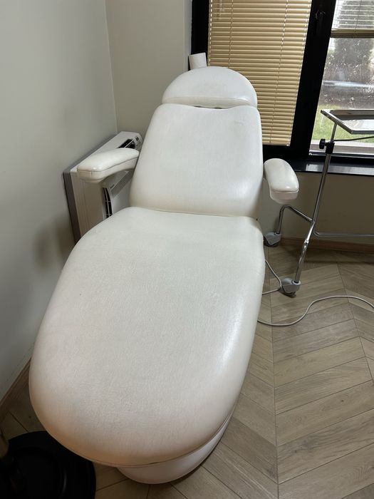 Козметична кушетка