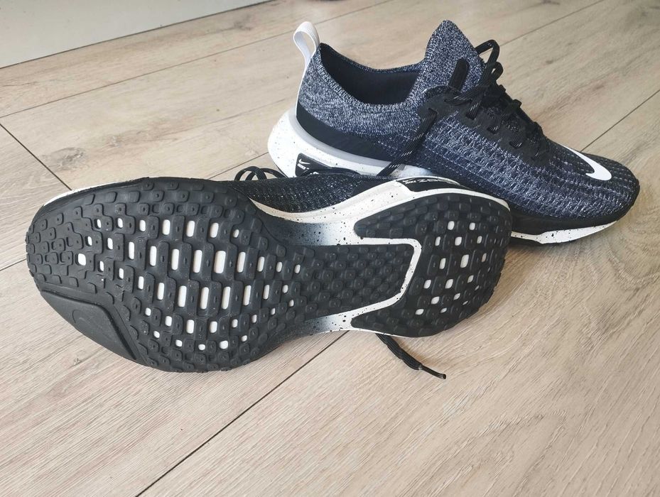 Маратонки Nike invincible run 3