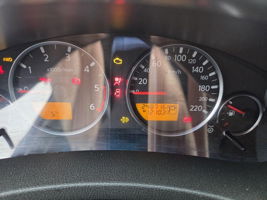 Nissan Pathfinder R51