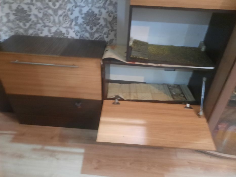 Отдам даром полки на кухню.