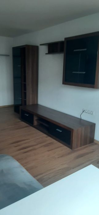 Închiriez apartament 3camere direct de la proprietar