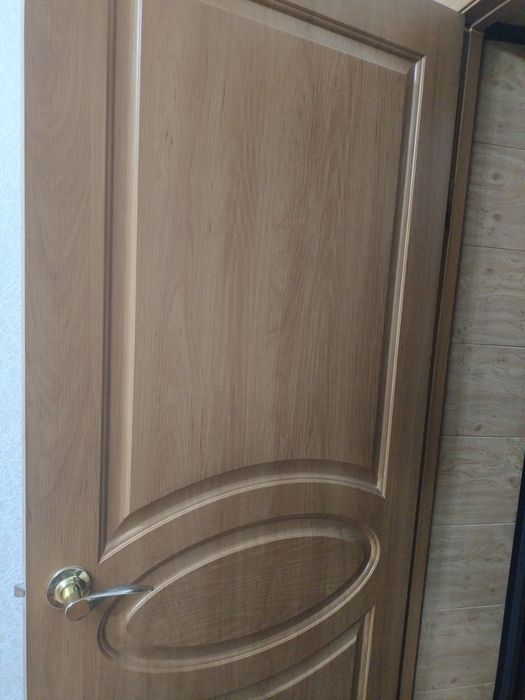Дверь межкомнатная .