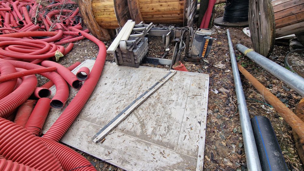 lift dhollandia 750 kg de pe iveco daily 35c170