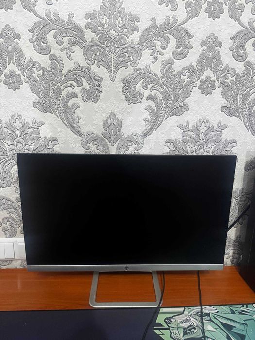 Komplekt kompyuter: i3 10100 / 16GB / GTX 750Ti / Monitor HP 24"