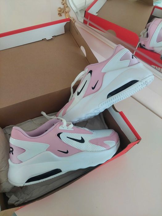 Оригинални маратонки Nike