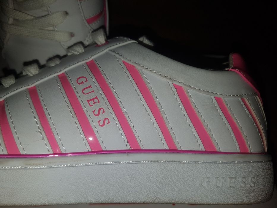 Дамски оригинални сникърси Guess