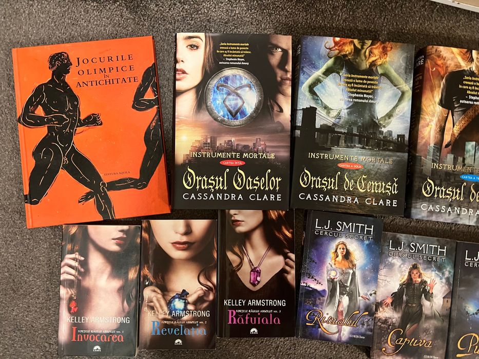 Carte beletristică, adolescenți și copii