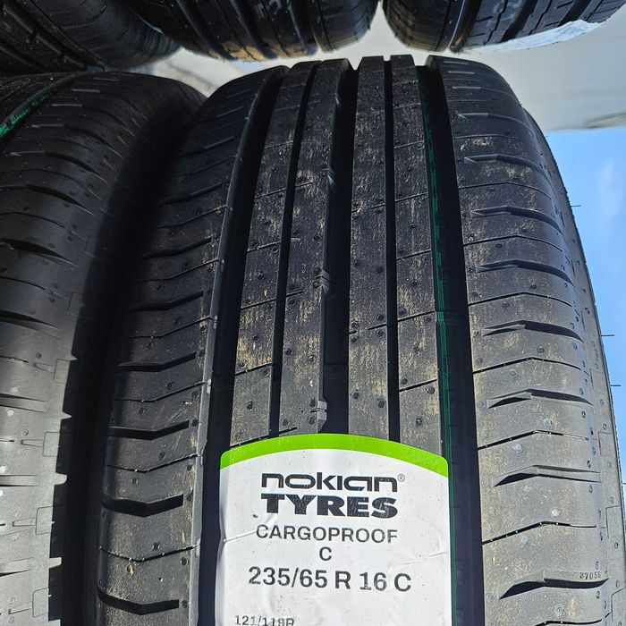 Нови летни бусови гуми 235/65R16C Nokian CargoProof C 121/119R made in Finland