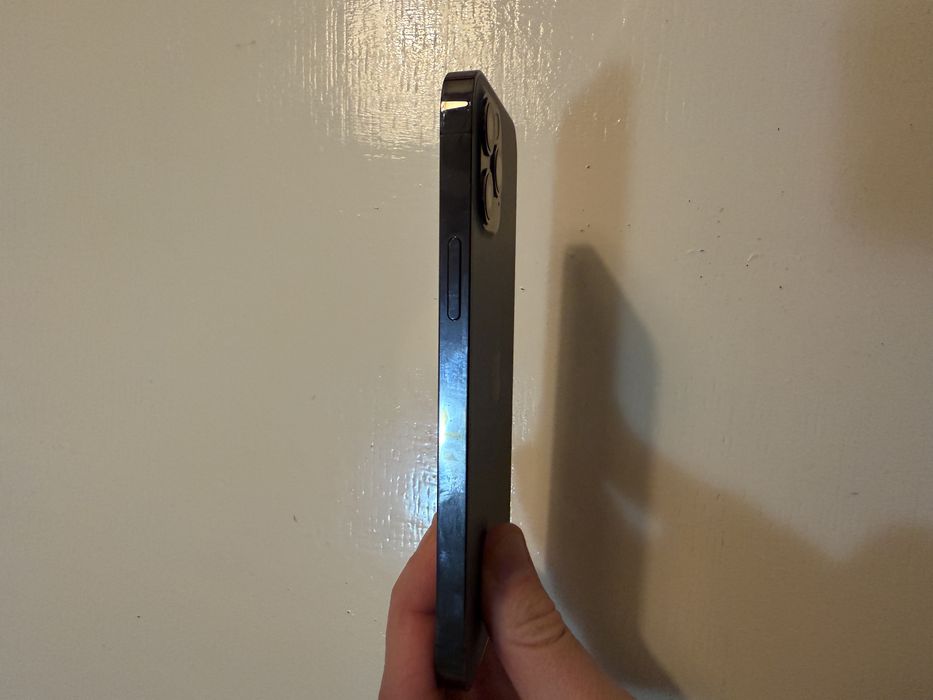 Vând iphone 12 pro Graphite 256 gb