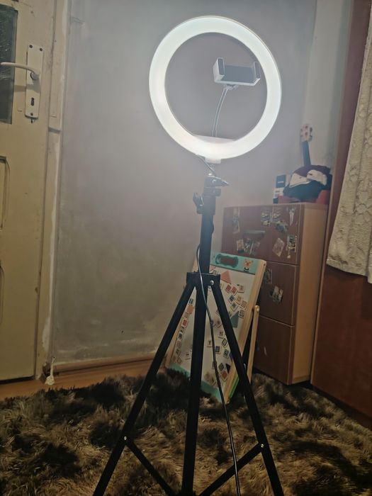 Trepied cu două lumini!