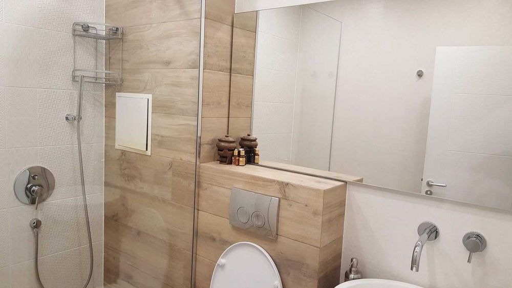 Дава се под наем Тристаен апартамент в София, Гоце Делчев - 86 кв.м за 479.4 € - Снимка #6