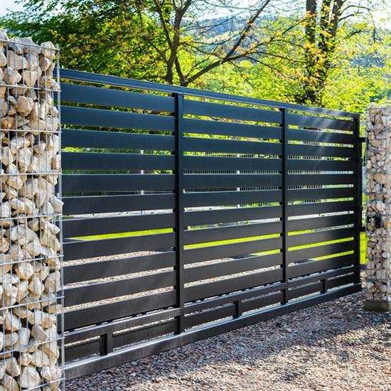 Garduri din panou stil jaluzele de diferite modele si dimensiuni